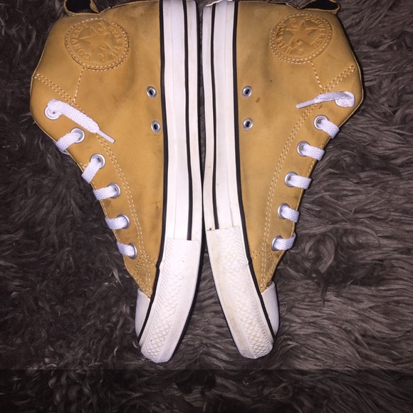 Men’s mustard yellow converse shoes size 7 - Picture 3 of 7